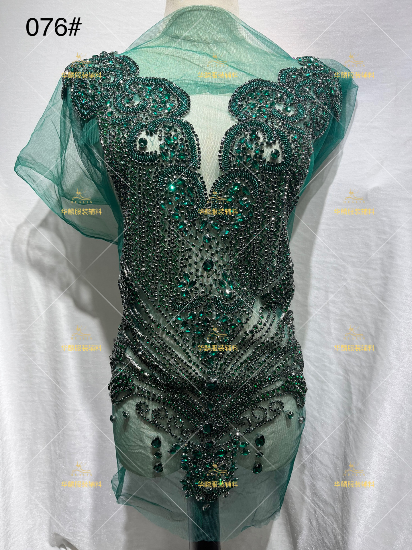 Picture of Hot Selling 18-Color Rhinestone Beading Xiuhe Clothing Applique Mesh Embroider Evening Dress Cutting Patch Cross-Border Wedding Accessories