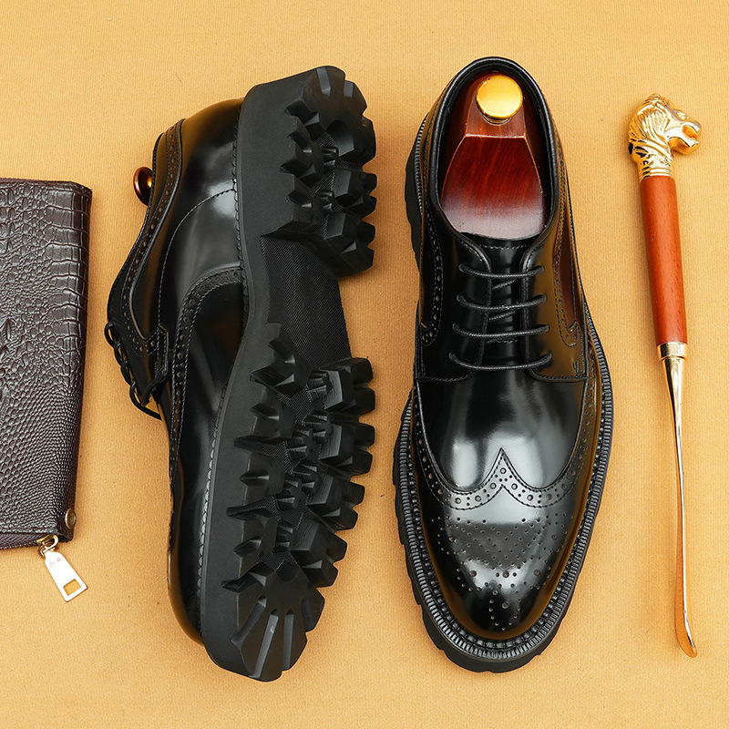 Picture of [vip for] Taobao for patent leather bright leather shoes men's British carved brogue pointed thick-soled men's shoes