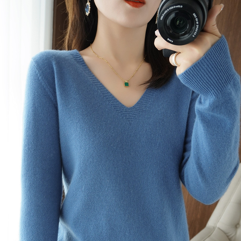 Picture of 2025 Spring New Pure Color V Neck Knitted Bottoming Shirt Pullover Slimming Look Sweater Thin Style Western Style Inner Wear