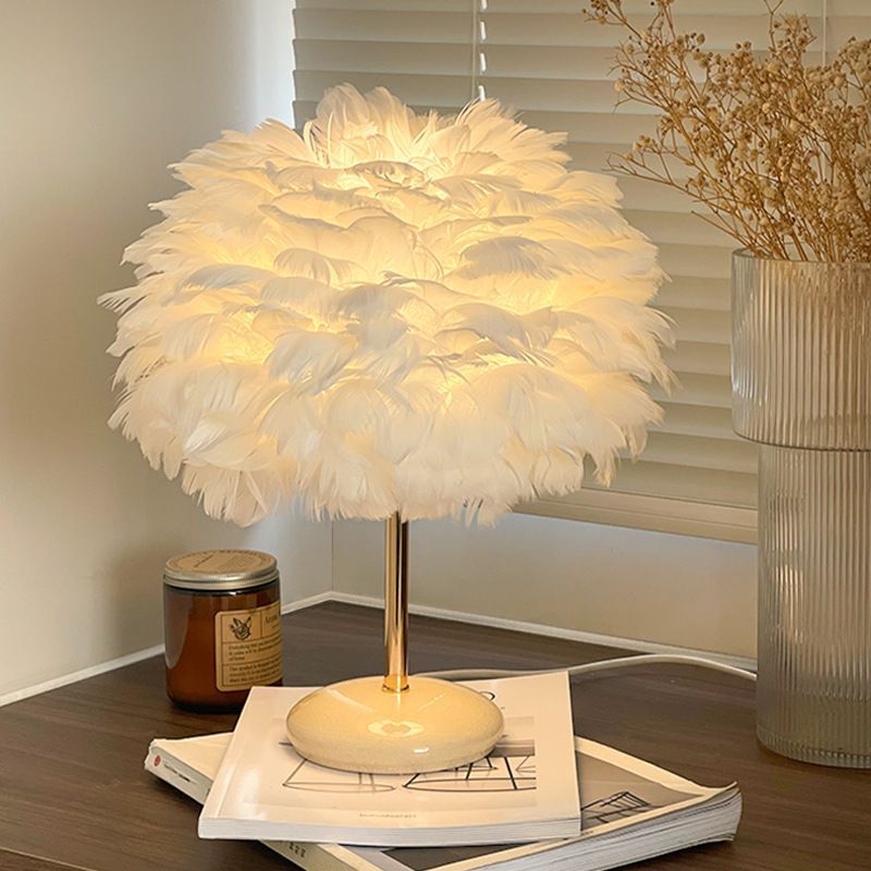 Ice crack ceramic handmade feather table lamp bedroom room light luxury home luxury decoration romantic and warm gift factory