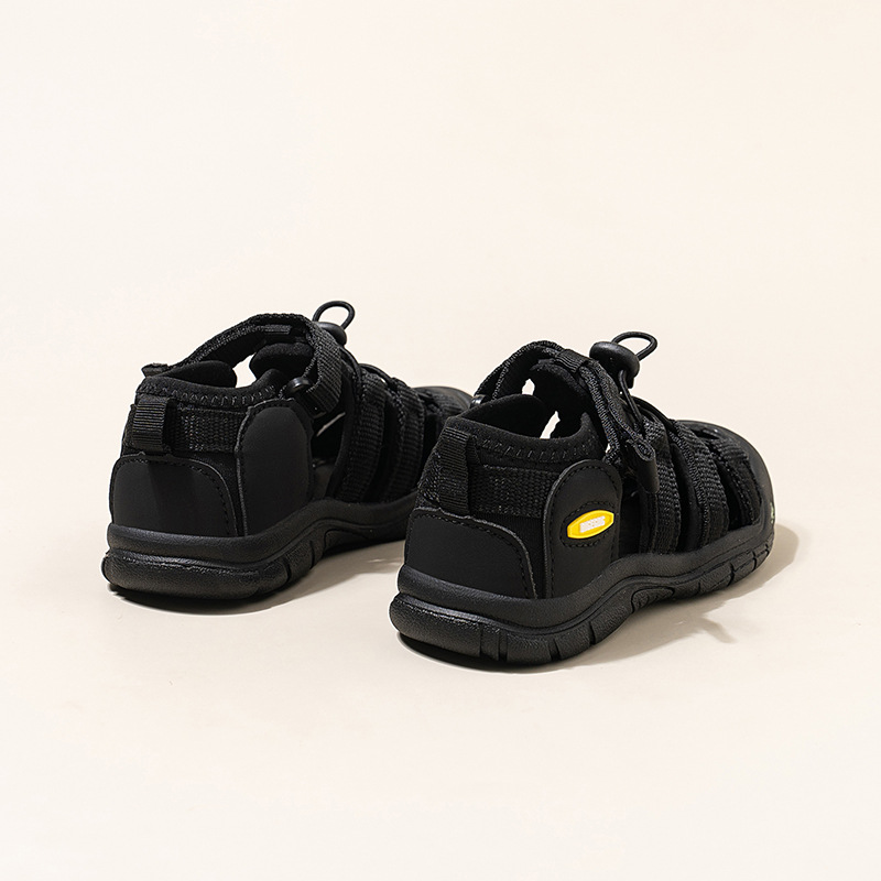 Picture of Boys' Baotou Sandals 2025 New Summer Sports Beach Shoes Soft Sole Children's Shoes Girls' Shoes Ugly Cute