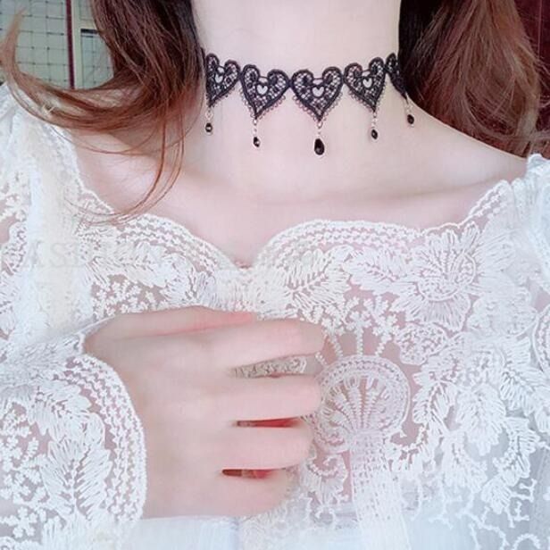 Picture of Cross Border Accessories Women's Neck Strap Court Gothic Spice Girl Neck Chain Lace Necklace Choker Clavicle Chain Collar Collar Vintage