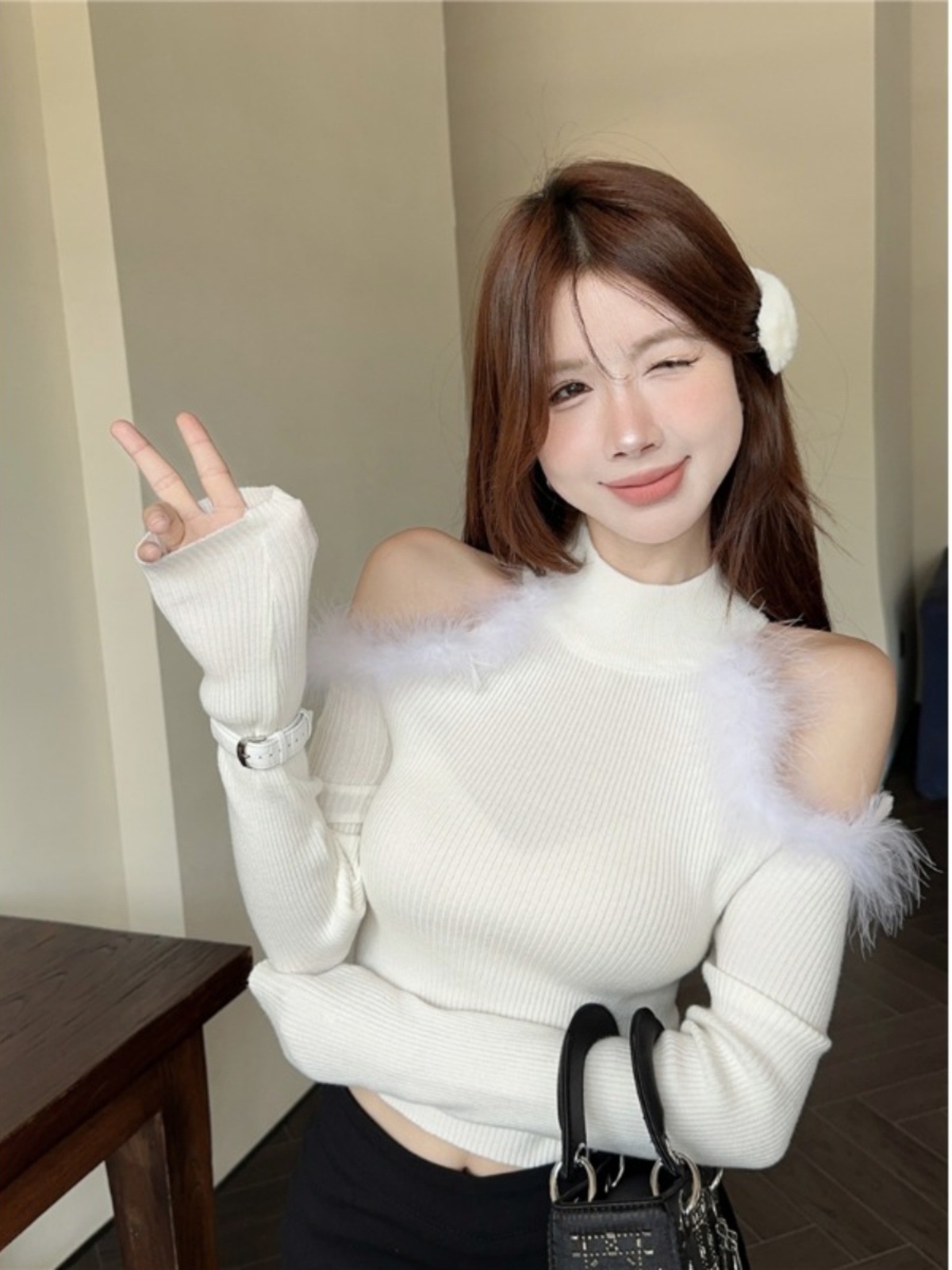 Half-turtleneck Stitching Hollow Shoulder Knit Top Women's Autumn Long Sleeve Sexy T-Shirt Sweater Elegant