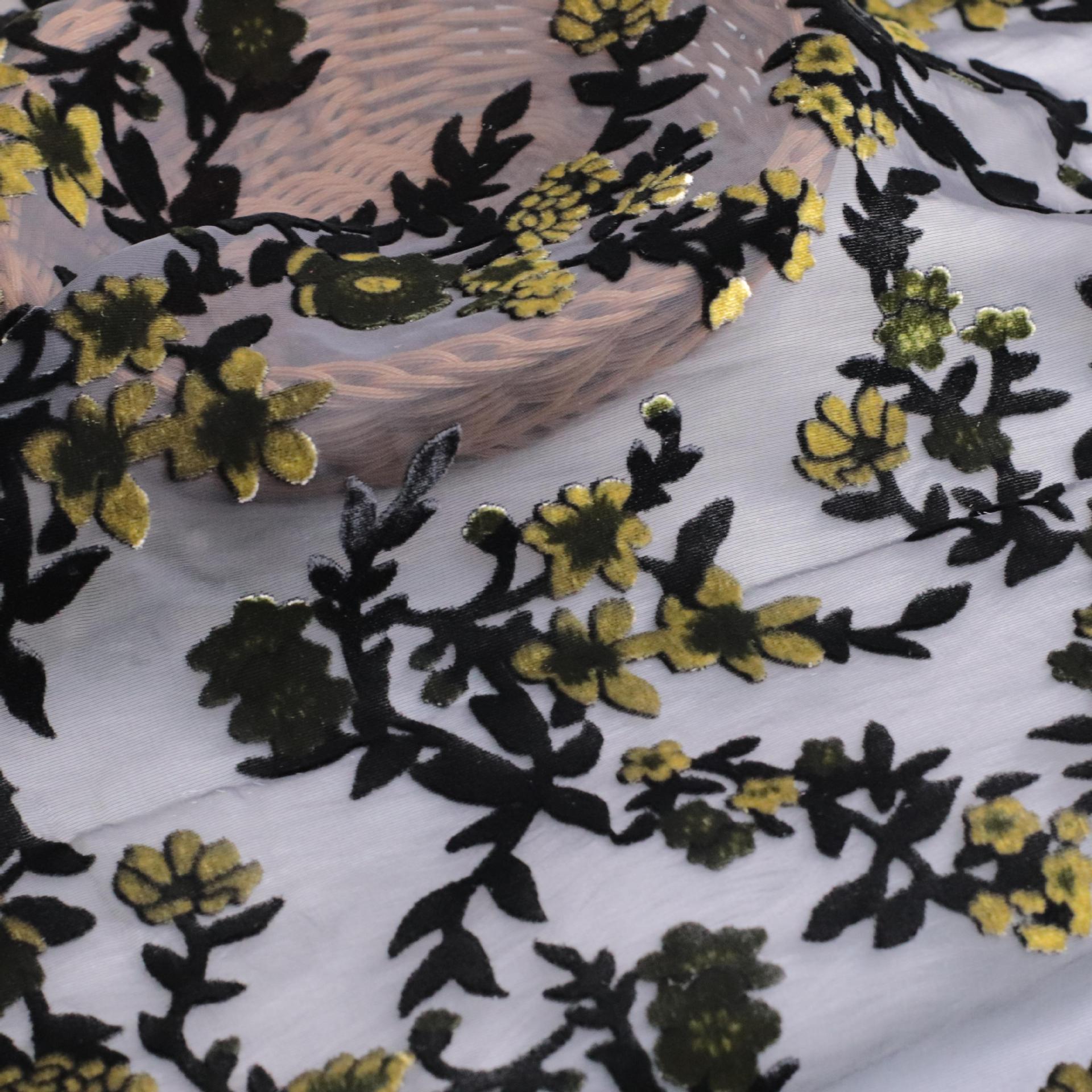 Picture of Source Manufacturer Wholesale 140 Nylon Velvet Printed Velvet Fabric Silk Cheongsam Dress Fabric Pattern Fabric Women's Clothing