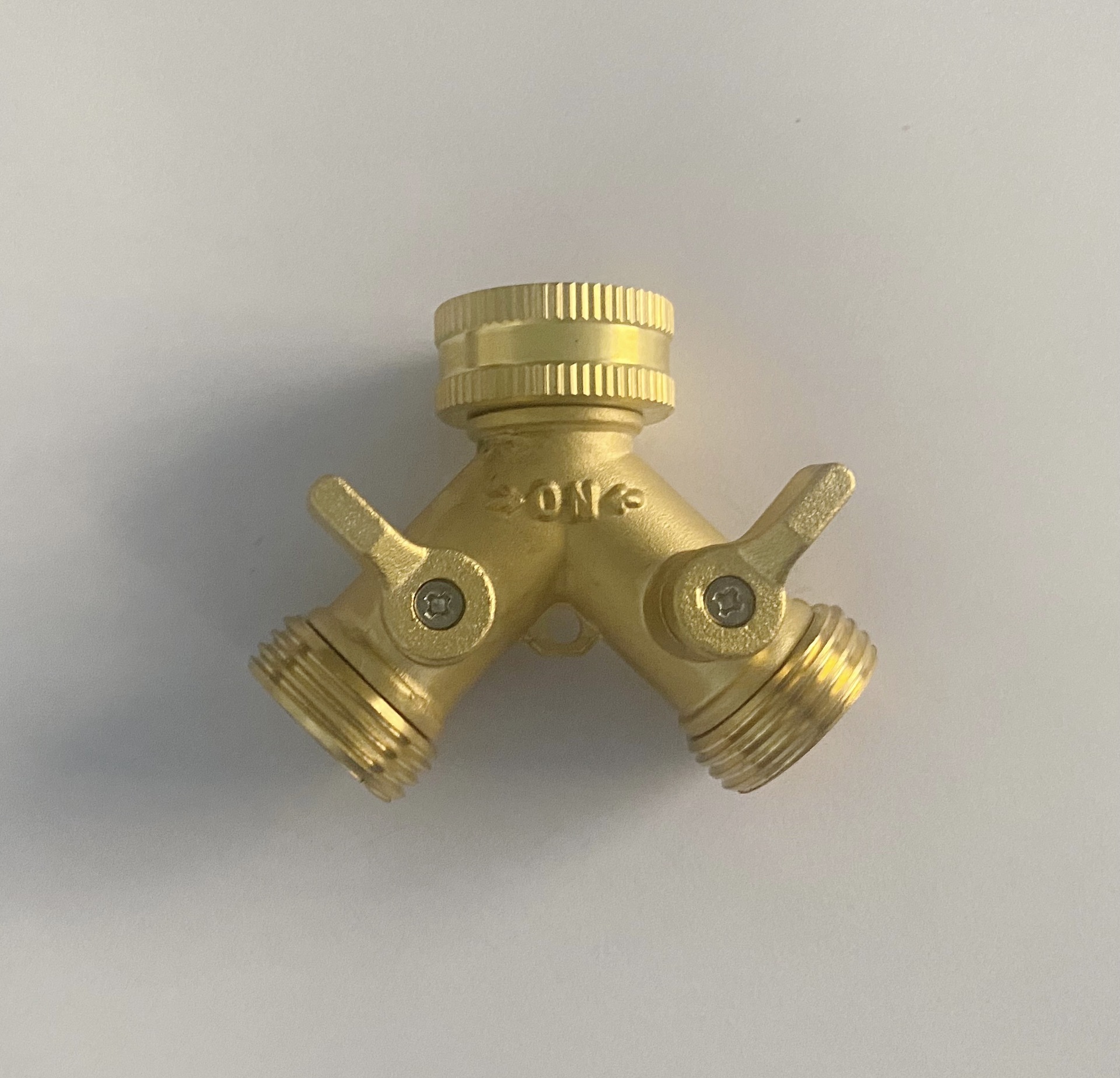 Picture of Garden Copper Connector 3/4 All-Copper Diverter 6-Point Faucet One-To-Two Connector Y-Shaped Garden Hose Diverter