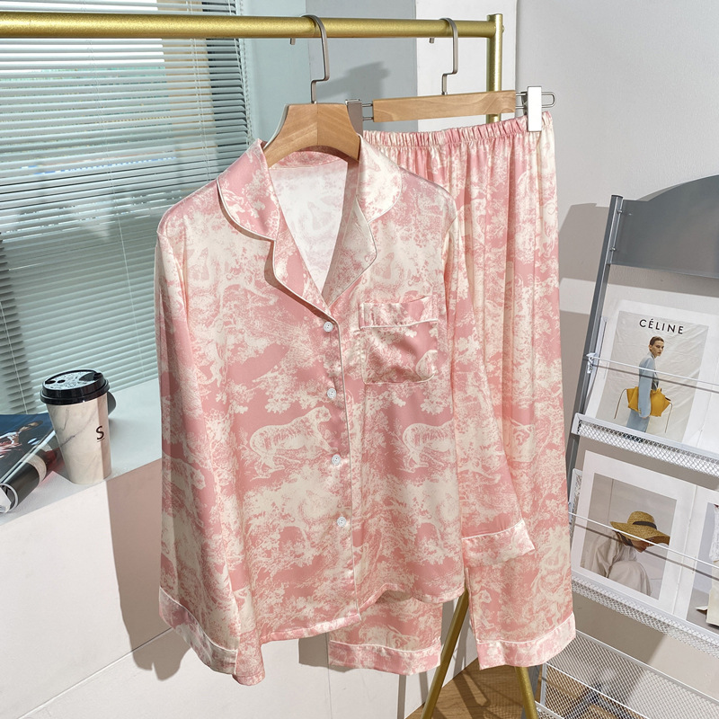 French high-end printed pajamas women's spring and summer new online red lazy wind sweet long sleeve pants home clothes wholesale