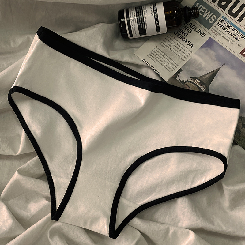 Picture of Sports cool style ins simple girls underwear waist Japanese black and white pure cotton ladies briefs wholesale