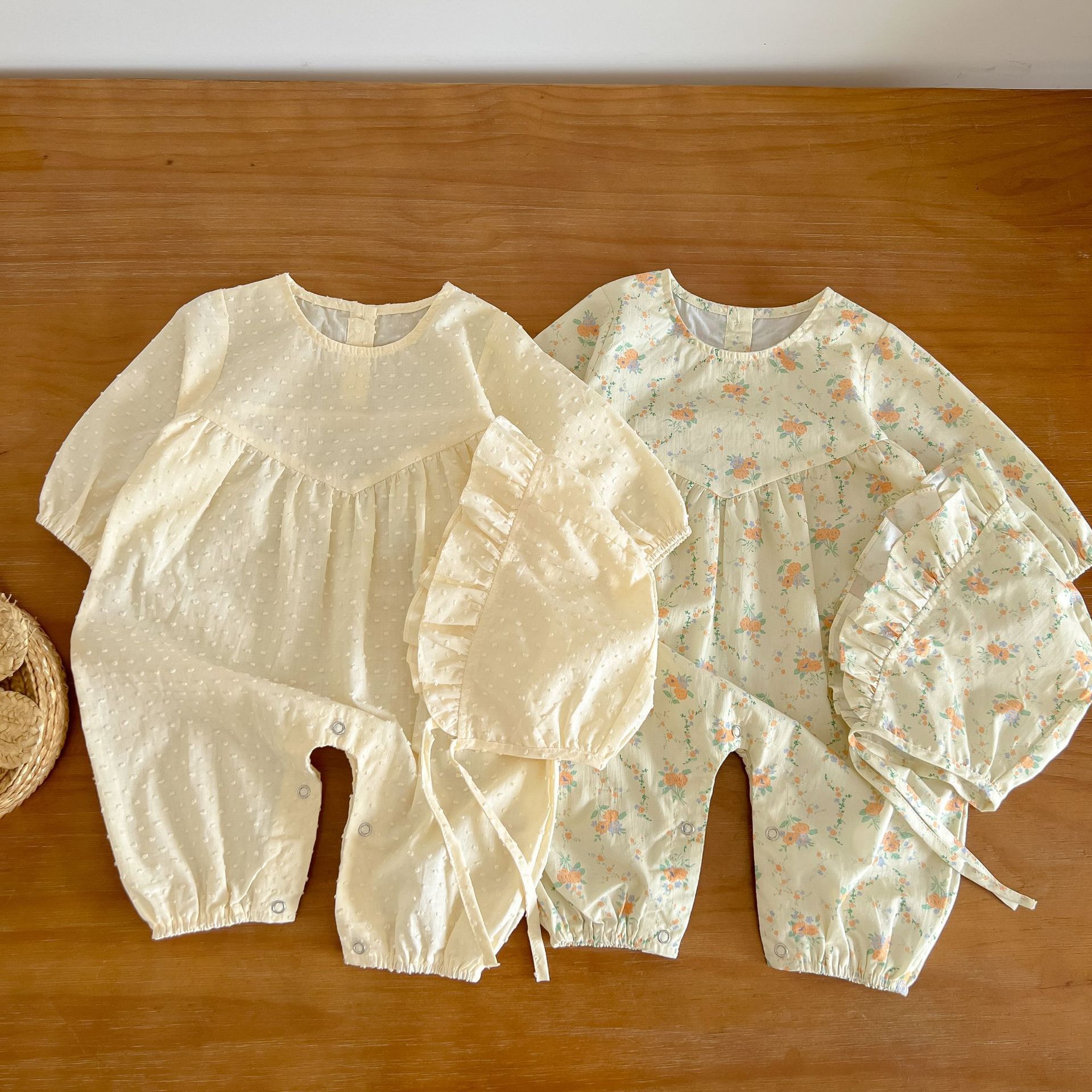 Ins Newborn Romper Autumn 2024 New Floral Dot Jumpsuit Bodysuit Baby Styling Crawling Clothes