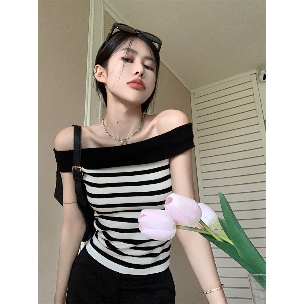 Women's off-shoulder striped knitted T-shirt summer off-shoulder collar slim-fit short sleeveless hot girl top