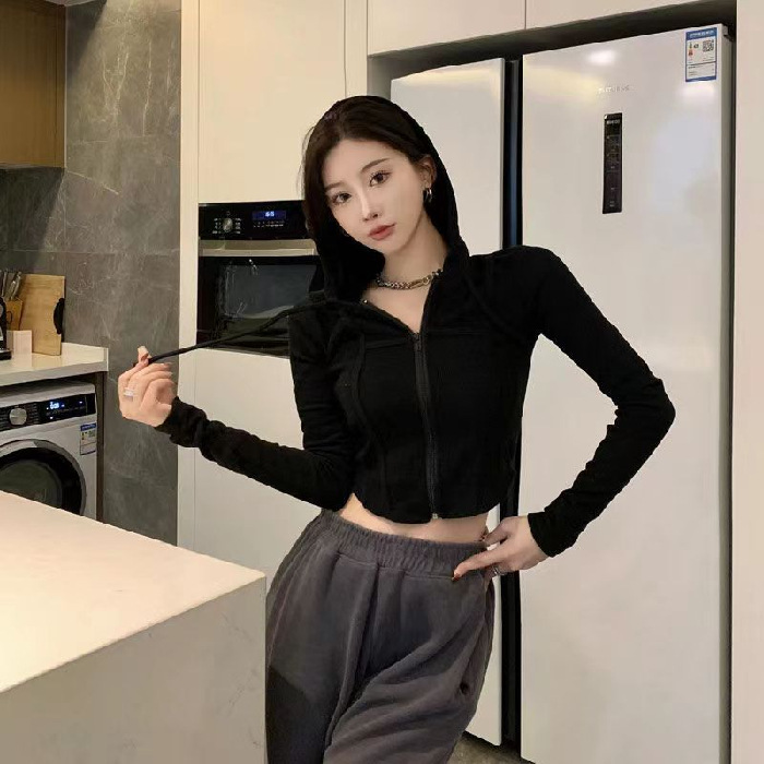 Picture of 2023 New Spring and Summer Sweatshirt Coat Slim-fit Long-sleeved Cardigan Fitness Top Thin Hooded Yoga Clothes Women