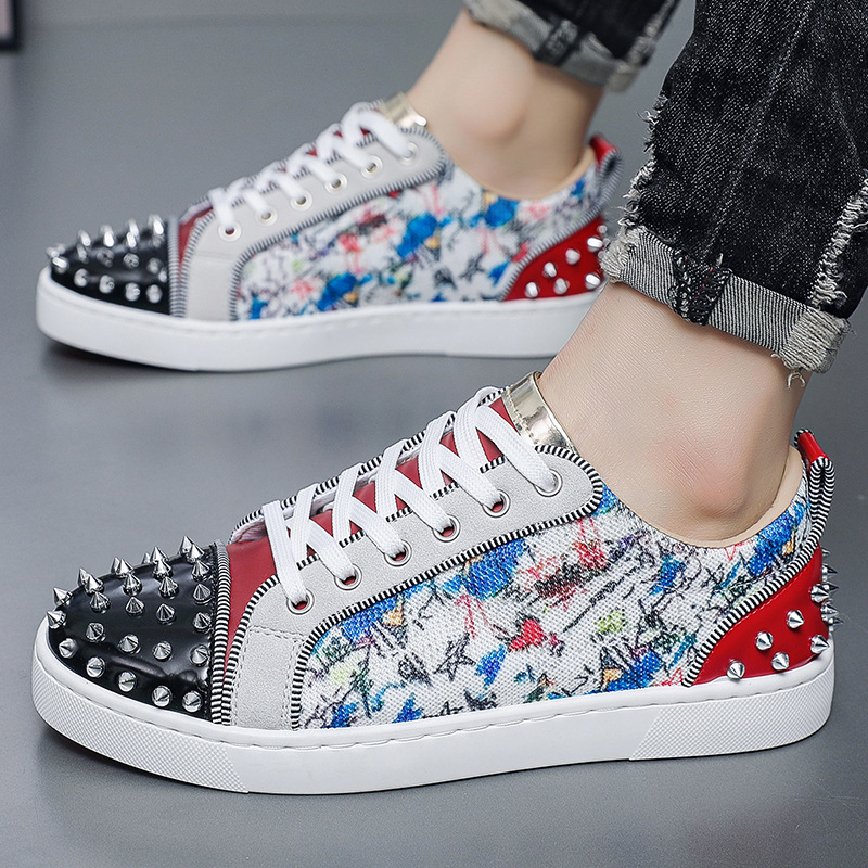 2025 New Autum Street Personalized Sneakers Men's Shoes Trendyy Rivet Casual Shoes Fashionable Spirit Boy Shoes