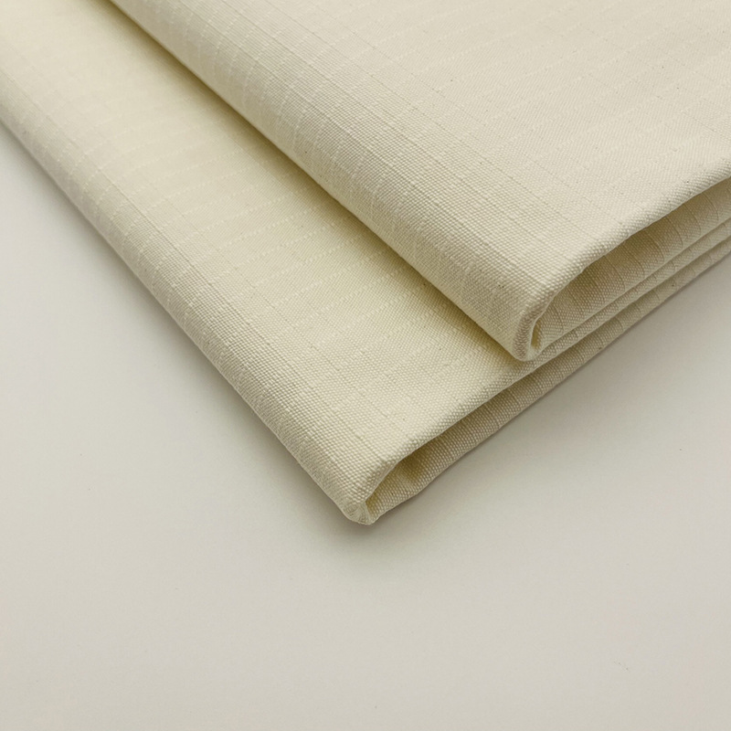 Picture of Half-Bleached Polyester-Cotton Three-Grain Plaid Fabric, Wear-Resistant Canvas for Clothing and Bags, High-Density Polyester-Cotton Plain Fabric Wholesale