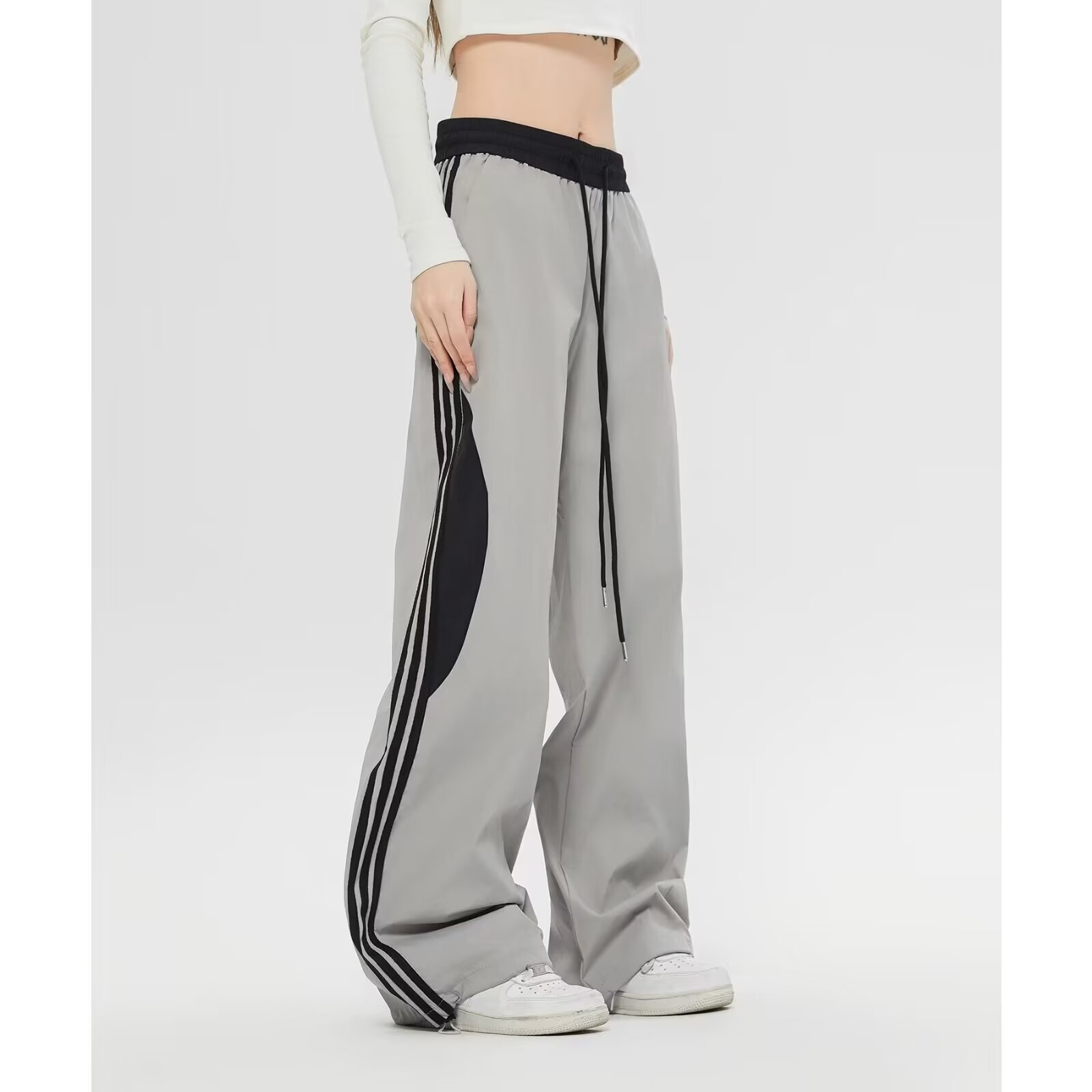 Niche Cool and Handsome Straight Casual Pants for Spring and Summer Loose Sports Leg-Tie Assault Pants for Women Stripesd Quick-Drying Pants