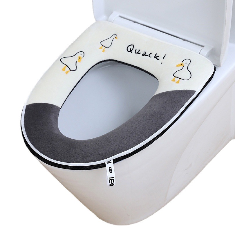New Cute Toilet Mat Autumn and Winter with Handlet Thickened Cushion Bathroom Coral Fleece Warm Zipper Cushion in stock