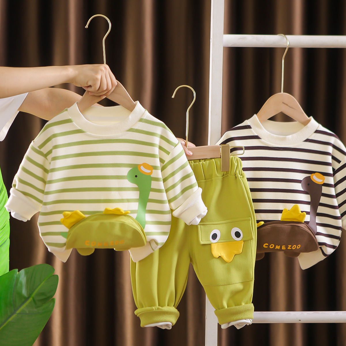 Boys Autumn Fashion suit New Baby Autumn Striped Three-dimensional Turtle Pocket Long Sleeve Two-piece Direct Selling