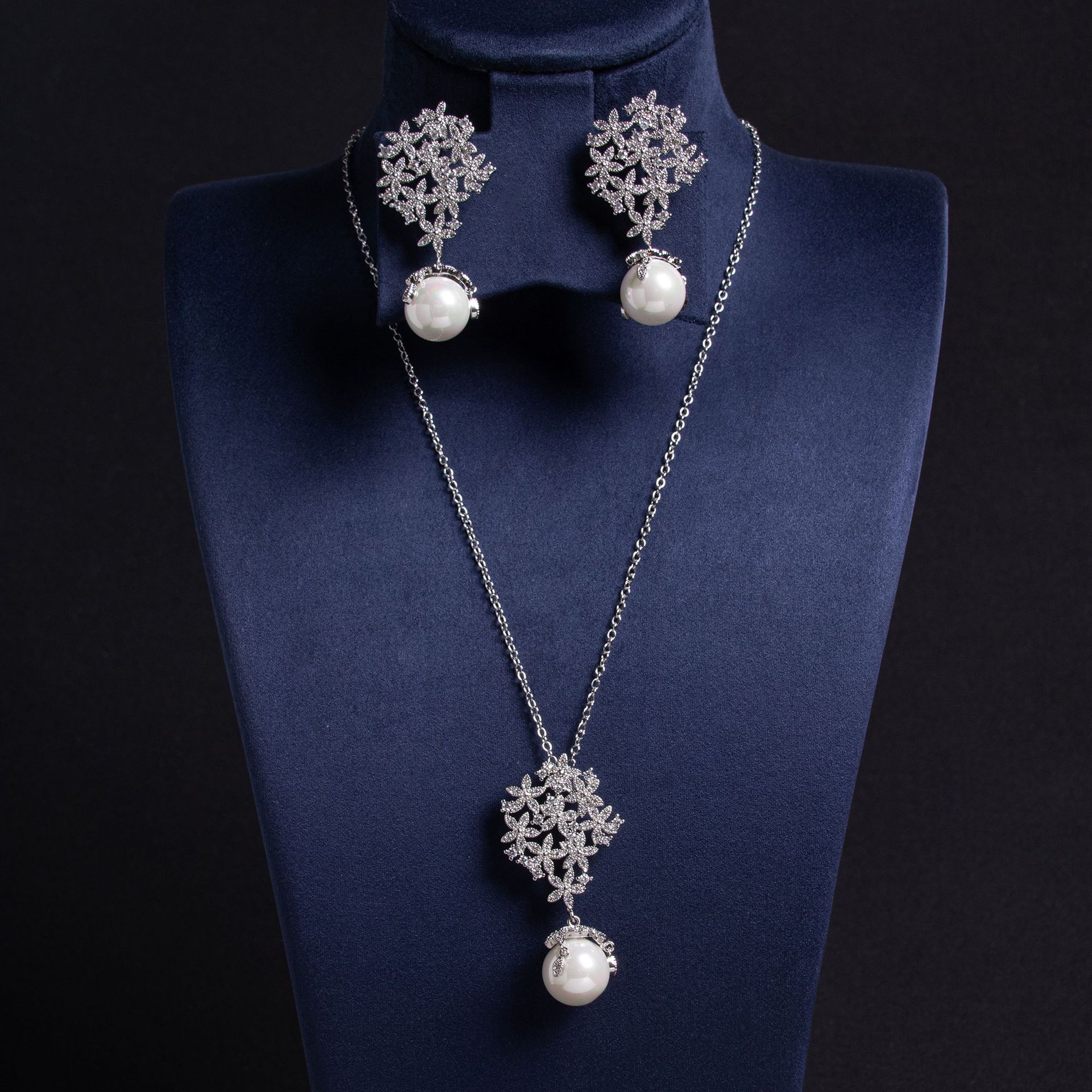 European and American high-end pearl earrings necklace two-piece bride suit clothing jewelry sets daily commute