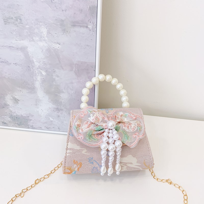 Picture of Hot Selling Children Shoulder Bag Exquisite Antique Little Girl Coin Purse Cute Princess Outdoor Casual Pearl Handbag