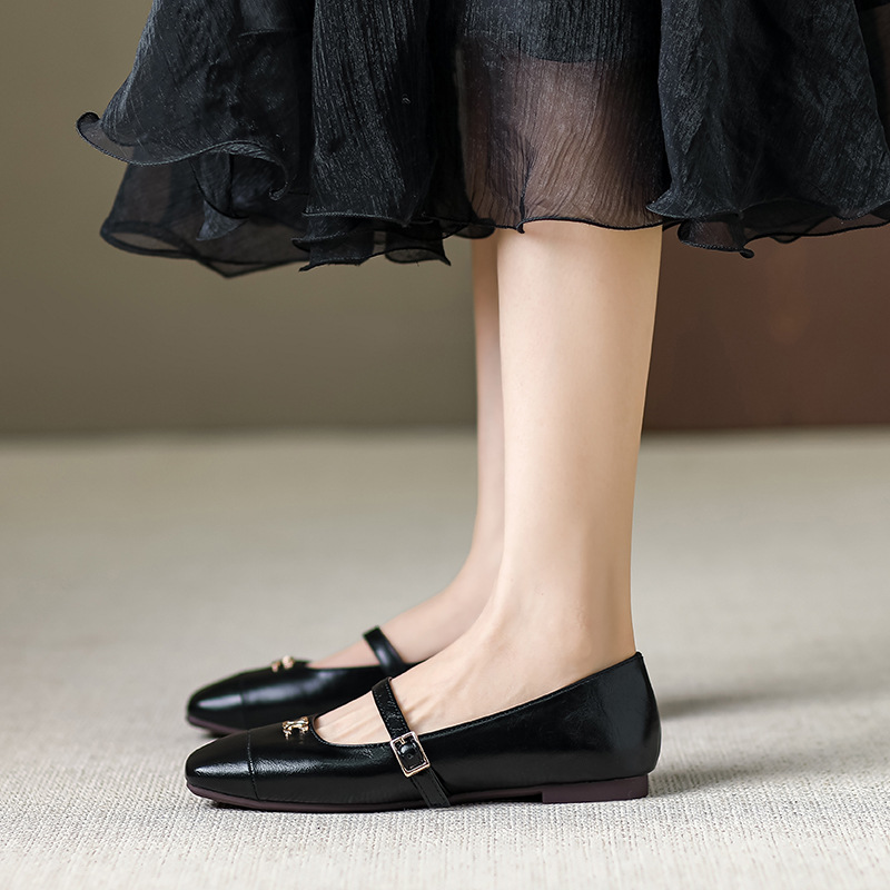 Picture of French Style Mary Jane Shoes with Skirts for Women 2025 Spring & Fall New Korean Style Flats Bean Shoes Silver Small Leather Shoes