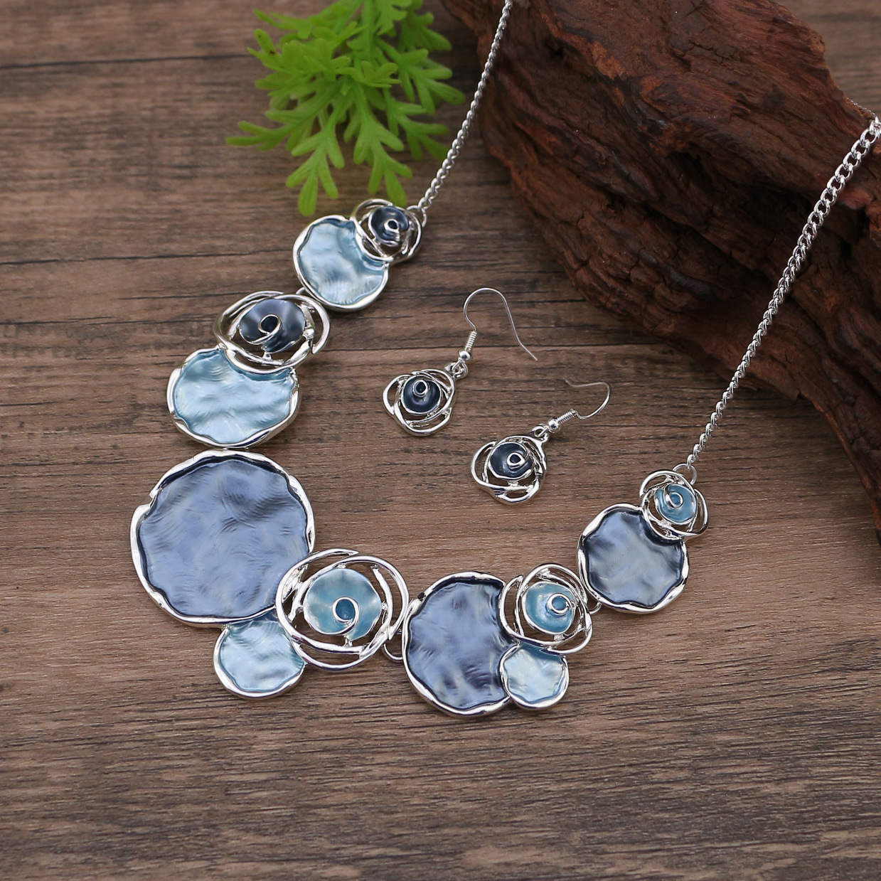Picture of Cross Border Hot Sale Enamel Rose Earrings Necklace suit Women Valentine's Day High Sense Rose Necklace