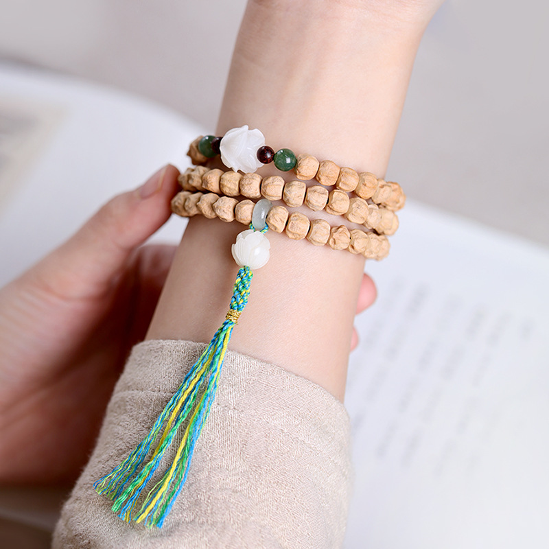 Picture of White Jade Bodhi root Lotus bead tassel hand-held natural passion seed single-Circle Bracelet Buddha Zen hand ornaments wholesale