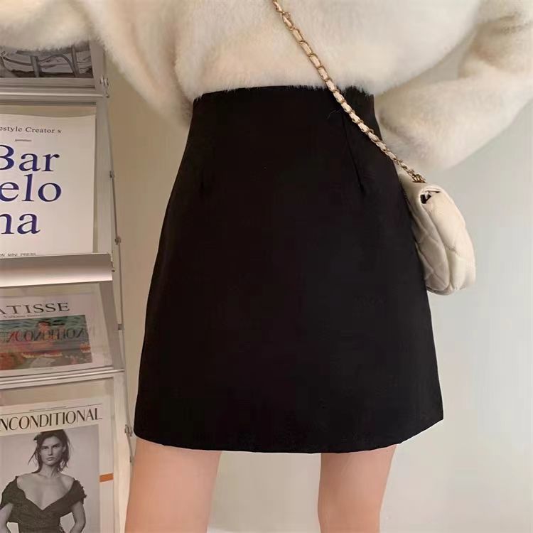 Woolen black short skirt Korean style skirt autumn and winter New 2023 fashionable high waist slimming small versatile skirt