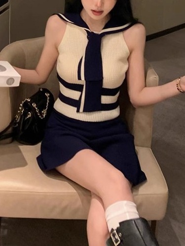 Sexy color matching navy collar lace-up knitted camisole 2024 Summer new sweet hot girl sleeveless top for women