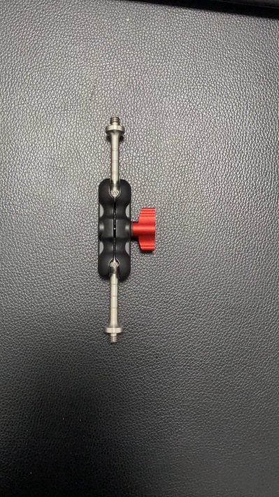 Picture of Small magic hand bracket double head screw connection strange hand magic arm bracket flash pea clip pea pod