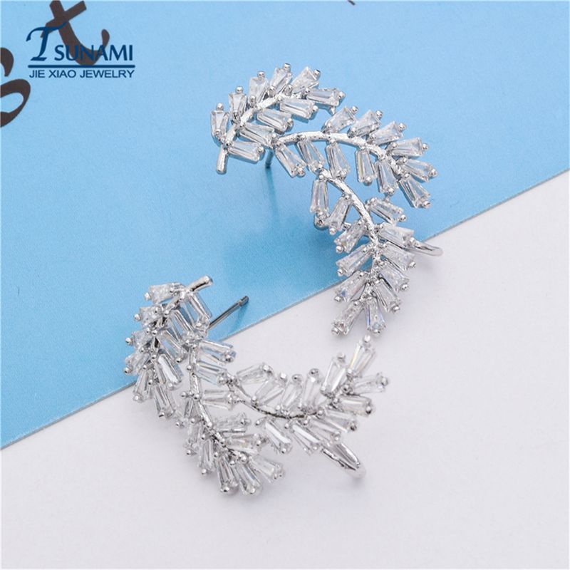 Picture of World Xiao jewelry European and American temperament fashion plant leaf zircon earrings manufacturers directly supply cross-border e-commerce wholesale earrings