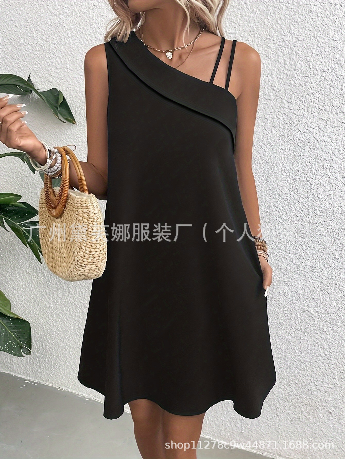 Picture of 2024 Cross-border New Asymmetric Shoulder Sleeveless dress