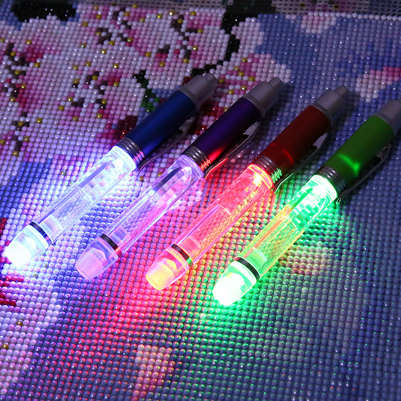 Diamond painting luminous point drill pen new LED lighting pen night threaded metal head DIY diamond tool set