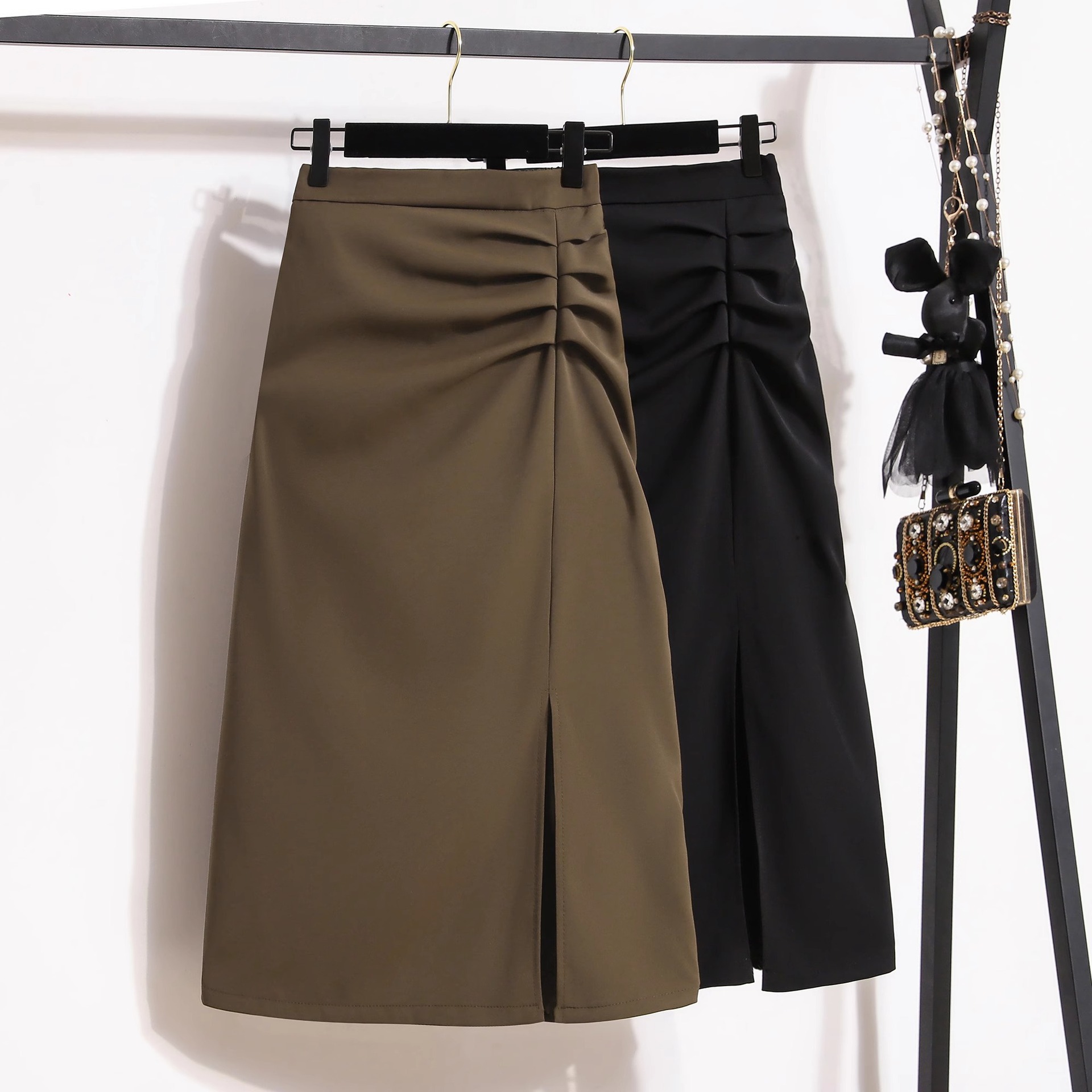 Black Skirt Women's High-end Drape Split Mid-length Skirt Summer 2024 New High Waist Slimming Pleated Skirt