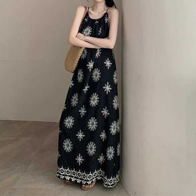 Ethnic Style Jacquard Suspender Dress for Women 2025 Summer New Niche Design Waist Slimming Look Long Skirt