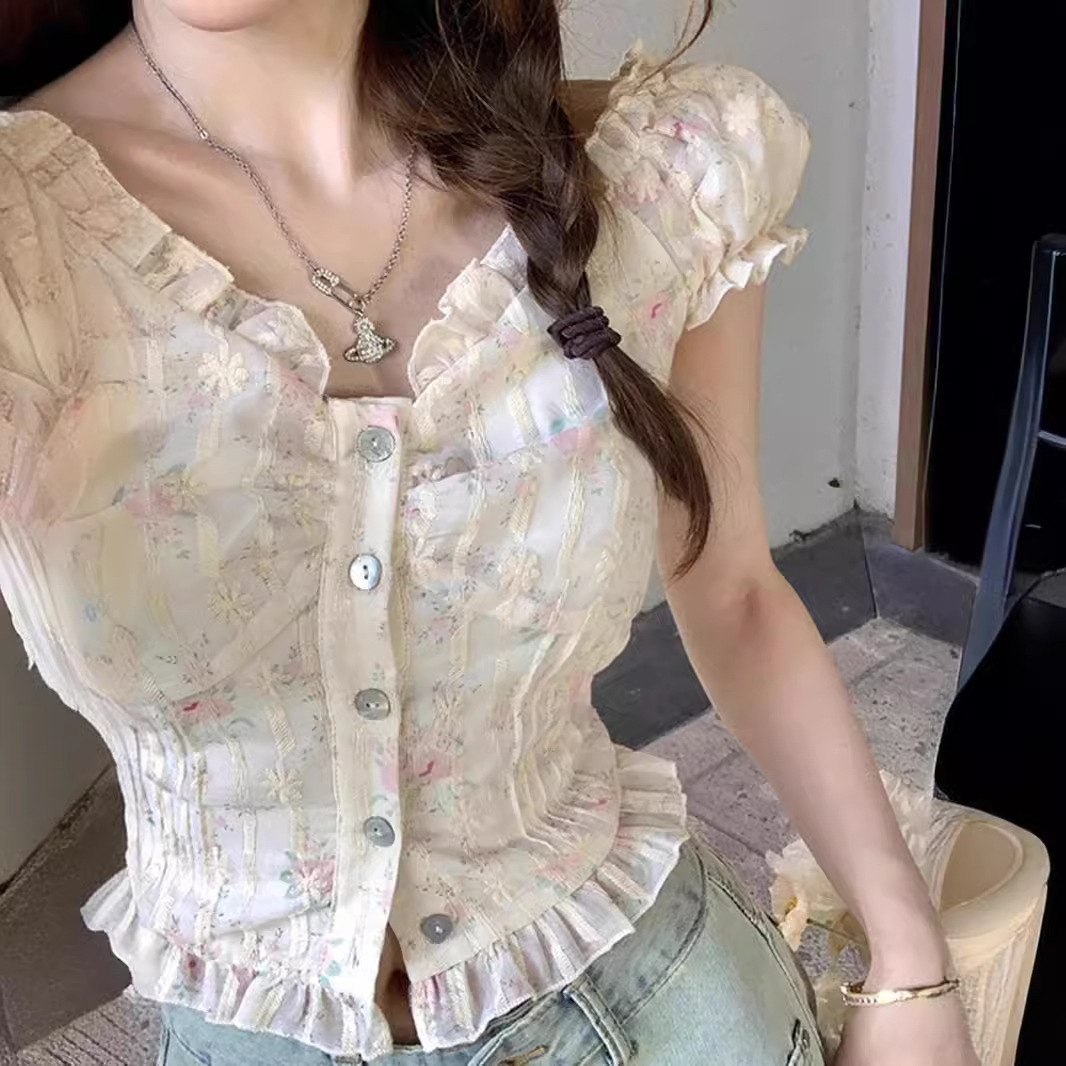 2025 French Summer High-end Sweet and Spicy Small Floral Top Women's Short Shoulder Short Shirt Design Short Sleeve