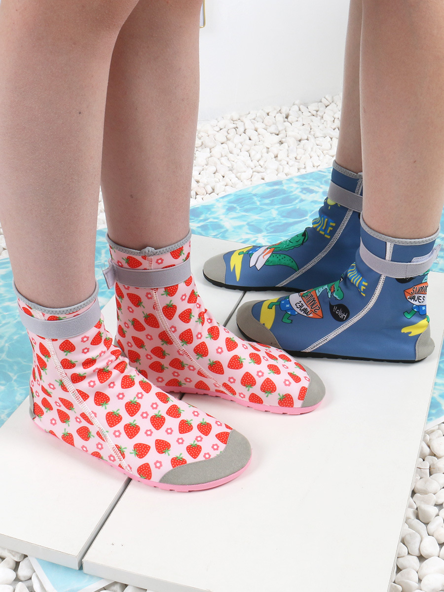 Children's high-barrel beach socks shoes quick-drying boys and girls non-slip wading shoes beach cut-proof adult swimming diving socks