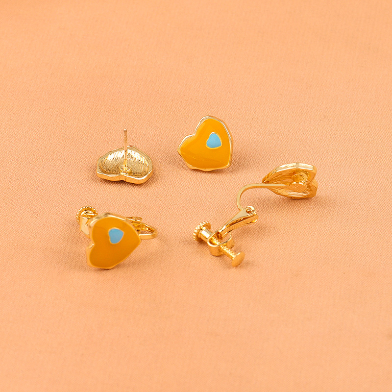 Picture of S925 Silver Needle Heart-Shaped Color-Blocking Stud Earrings, Simple and Delicate Women's Earrings, New Versatile Trendy High-End Earrings B855X