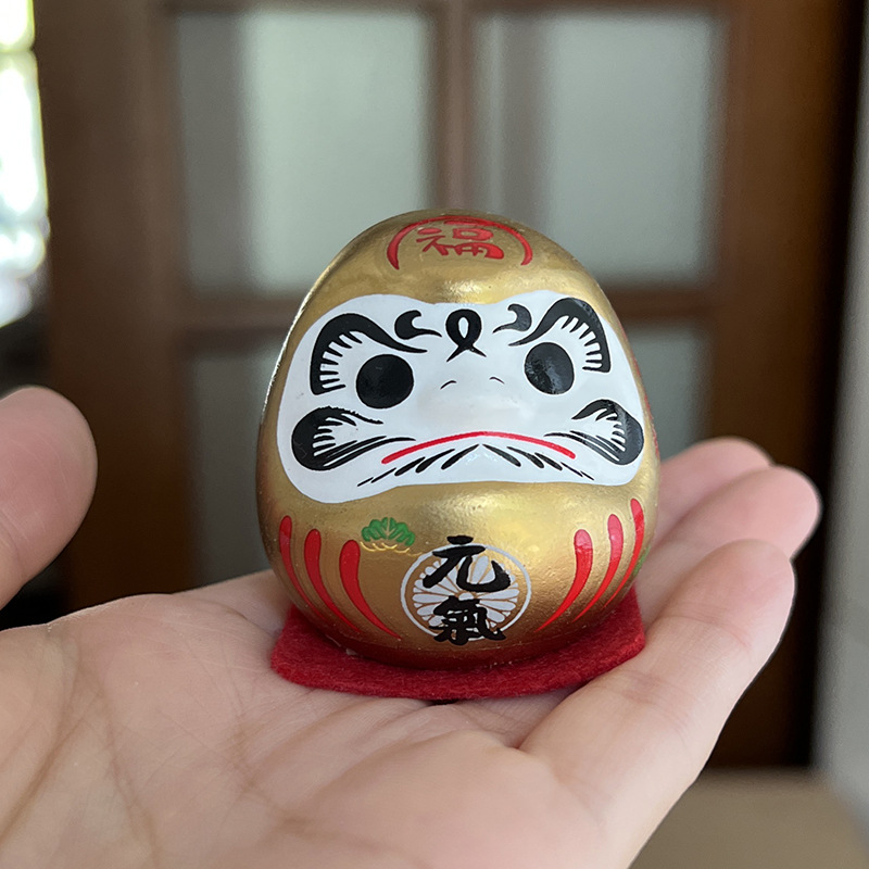 Picture of Japanese-style Dharma ornaments Japanese ceramic Dharma eggs Kaiyun Dharma trumpet mini lucky cat car decorations
