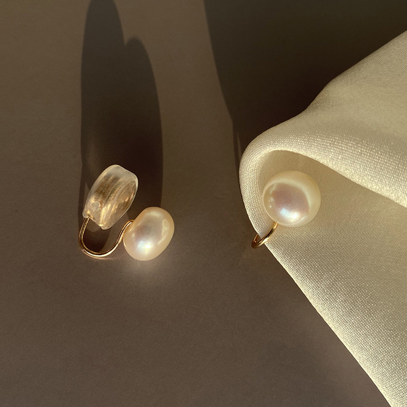 Natural Freshwater Pearl Earrings Daily All-match Fashion Simple High-end Sense Ear Holes Women's Mosquito Incense Plate Ear Clip Earrings