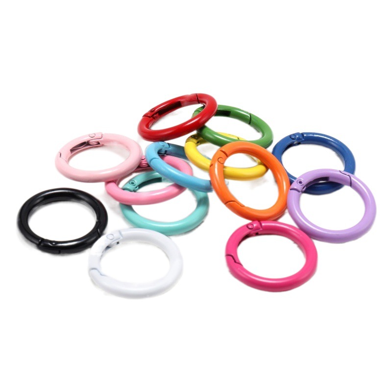 DIY key accessories key ring O-shaped buckle buckle spring buckle metal color paint key ring luggage material
