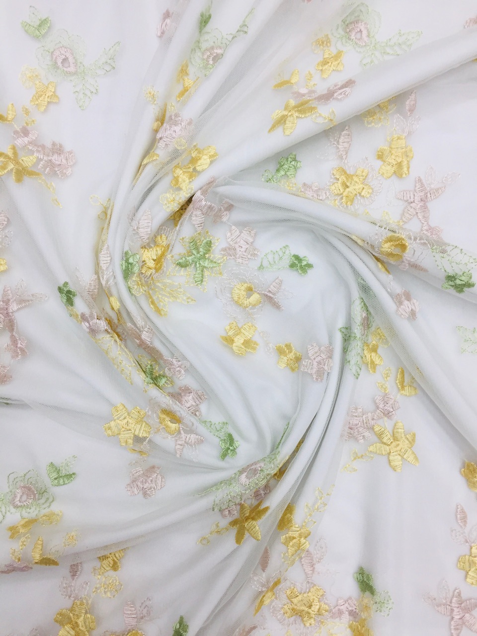 Picture of Original Nylon Mesh Full Embroidery Garment Fabric Multicolor Embroidery Floral Fabric in stock Supply Large Cong