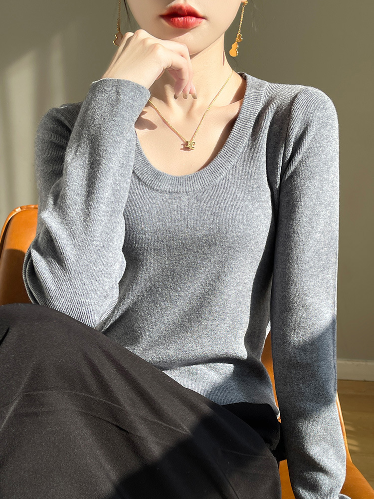 Sweater Women's Autumn and Winter V-Neck Knitted Sweater Base Shirt Loose Long-Sleeved Knitted plus size Base Shirt Women's Korean