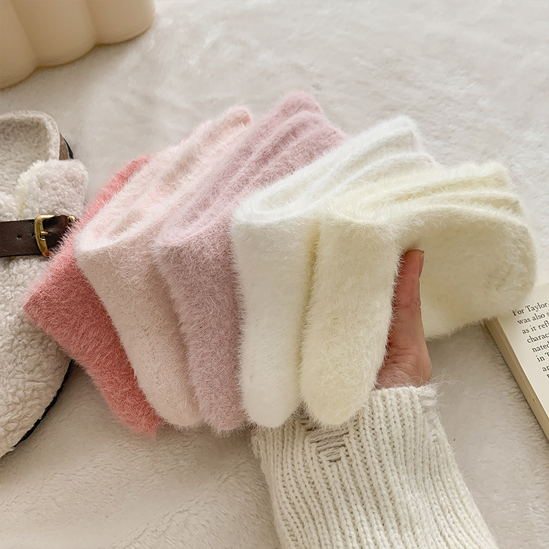 Solid Color Mink Velvet Socks Women's Mid-tube Socks Autumn and Winter fleece-lined Thickened Home Floor Socks Moon Plush Sleep Socks