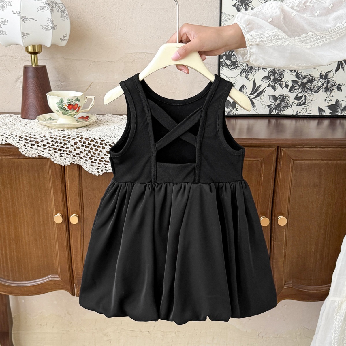 77371 Children's Backless Little Black Dress for Girls Korean Flower Bud Dress Kidsren's Tutu Skirt Vest Dress