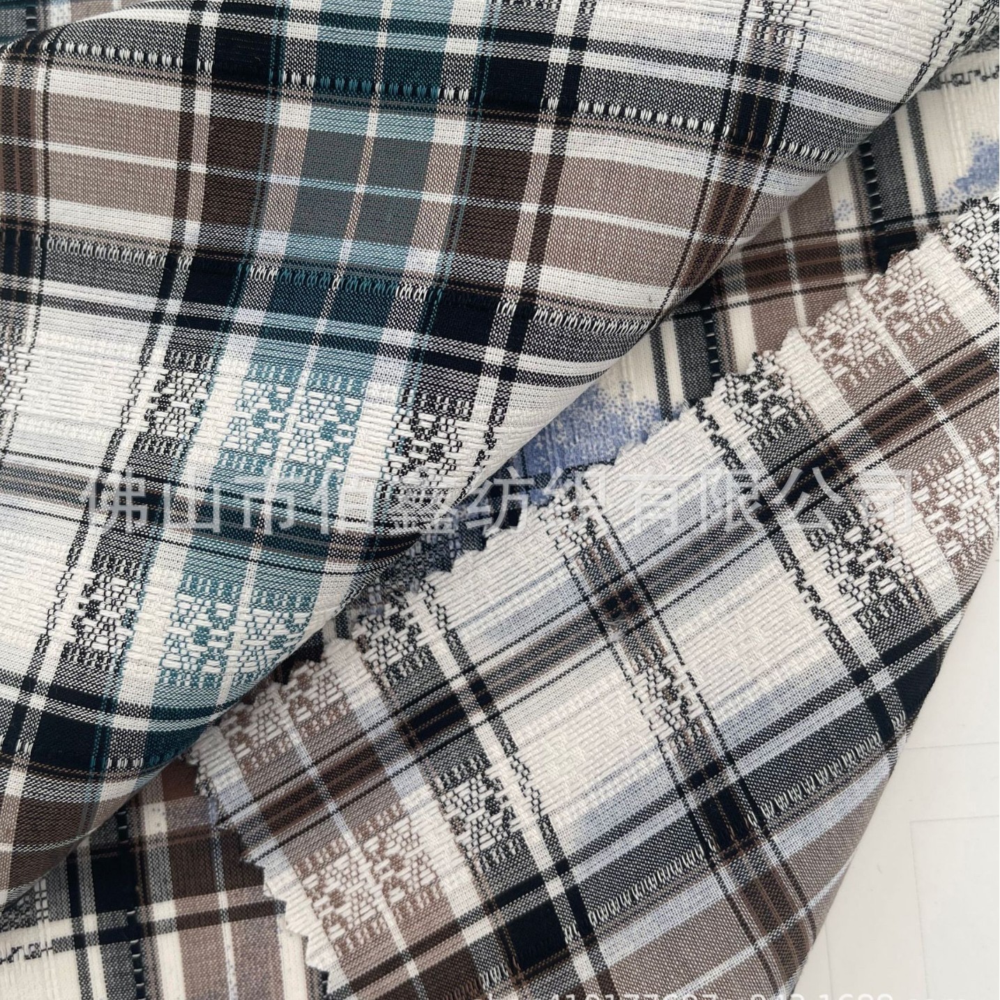 Cotton-dyed woven plaid fabric comfortable and soft women's shirt children's cotton clothes skirt fabric national style fashion print