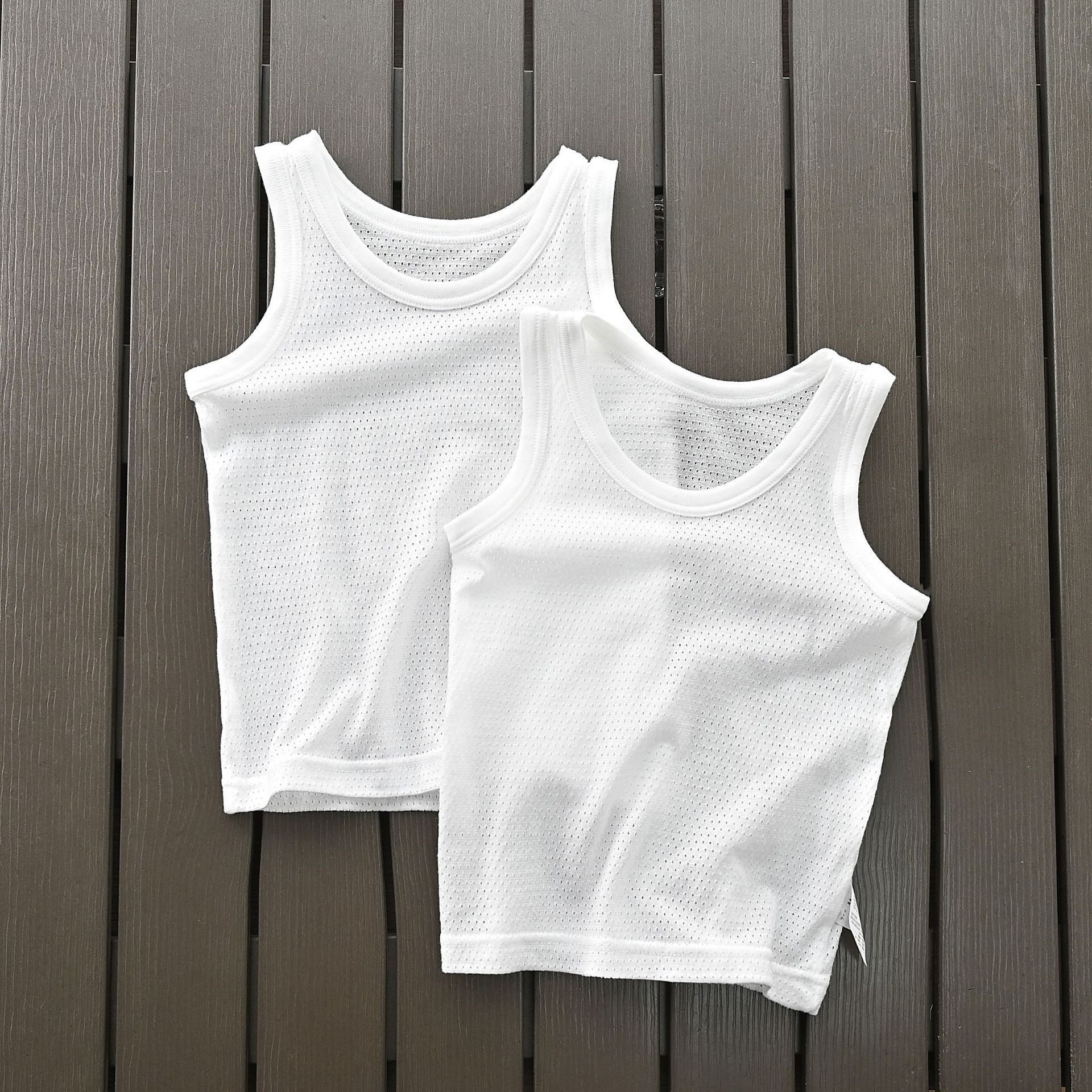 Picture of Sub-export children's clothing source factory new mesh thin white sweat-absorbent boys and girls summer bottoming vest sleeveless