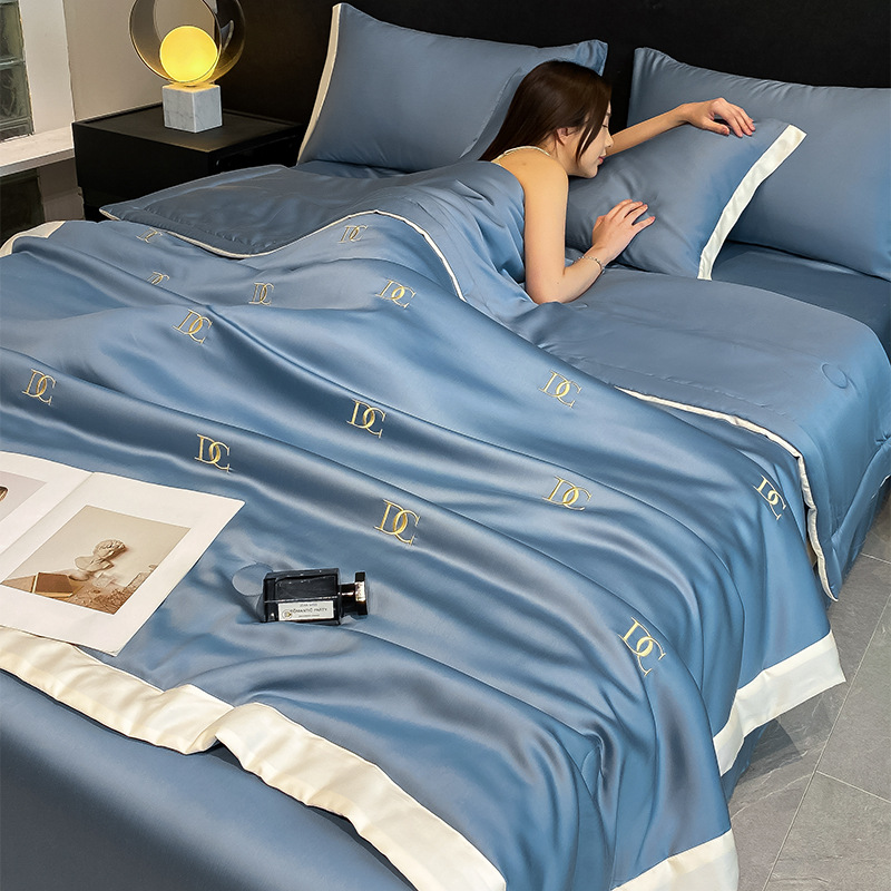 Picture of Summer Ins Washable Ice Silk Summer Quilt Four-piece Set Machine Washable Air-conditioning Quilt Summer Cool Quilt Single Double Thin Quilt Core