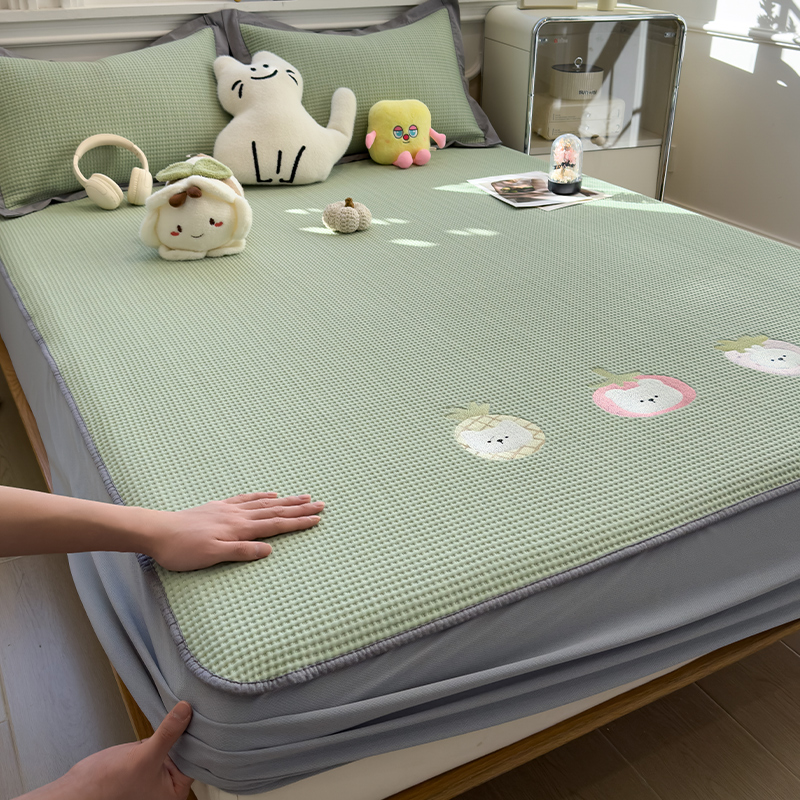 Picture of Summer 100% Polyester Ice Bean Mat Three-Piece Set Ice Silk Mat Fitted Sheet Air-Conditioned Soft Mat Type a Maternal and Infant Grade