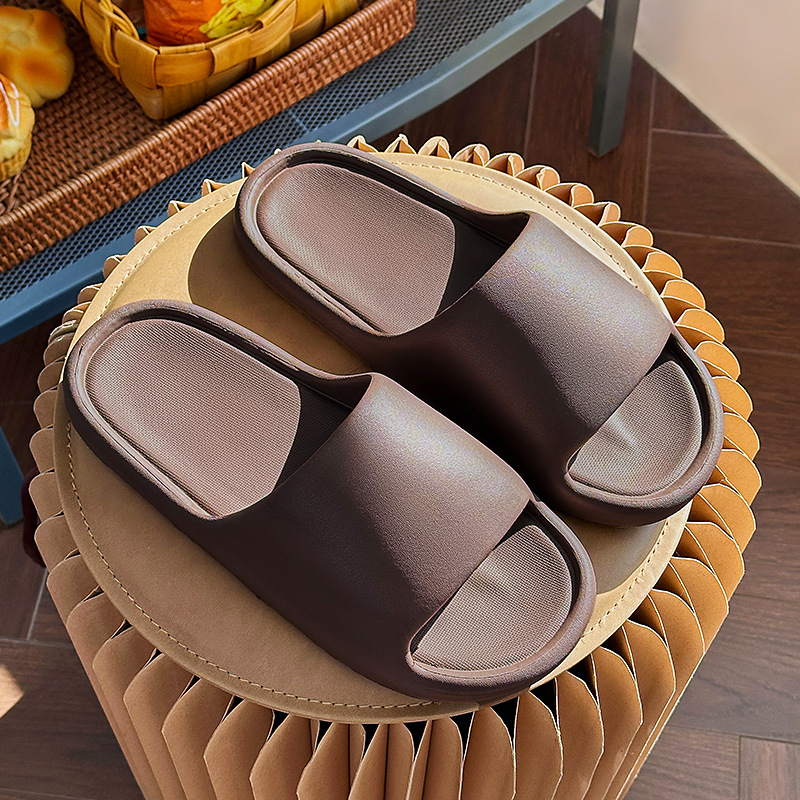 Picture of Cross-border TEMU foreign trade labeling sandals and slippers home indoor one-word drag non-slip eva slippers manufacturers wholesale