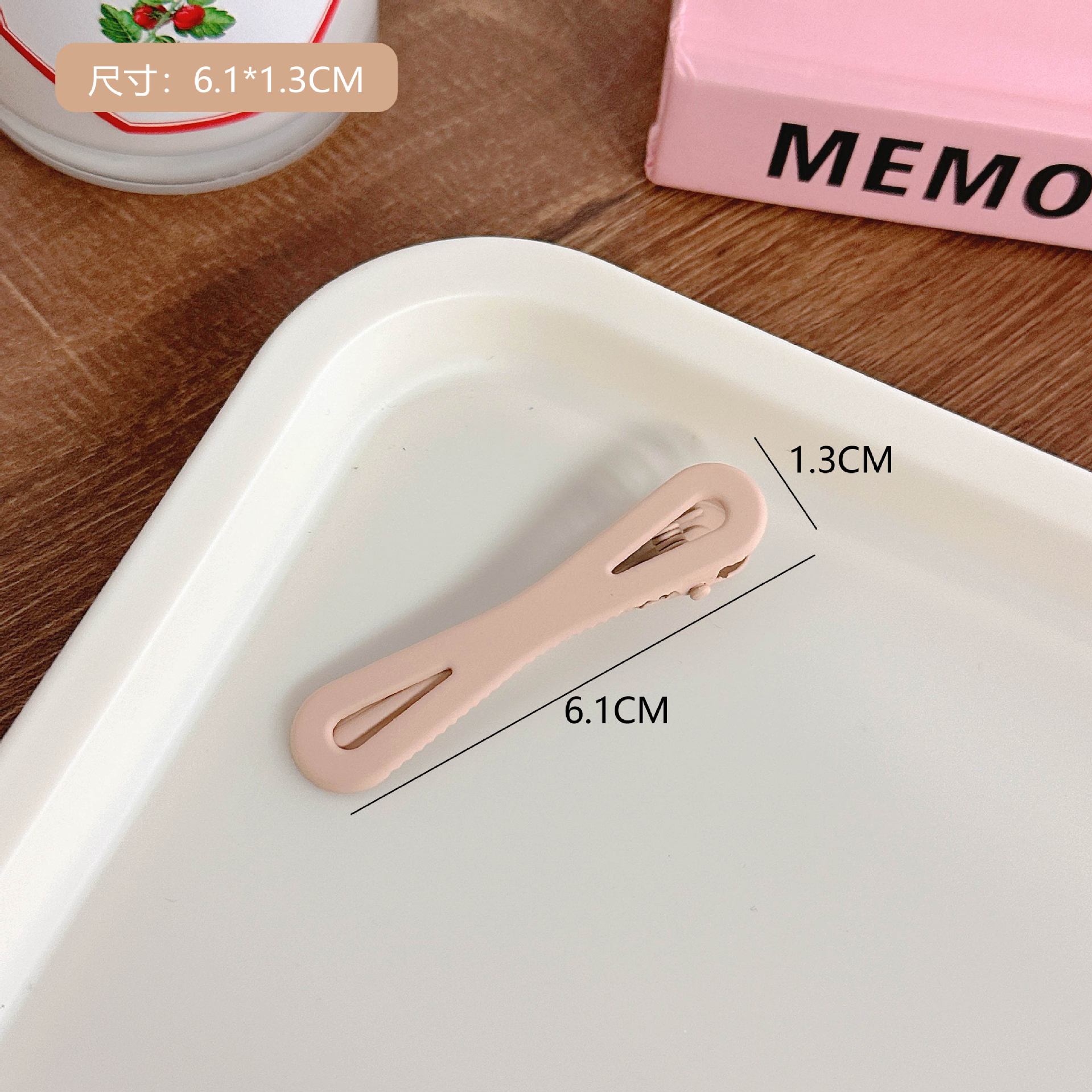 Picture of milk brown Seamless Hairpin Women's Side Fringe Clip Headwear High-grade Broken Hair Hairpin Metal One-character Clip Side Clip