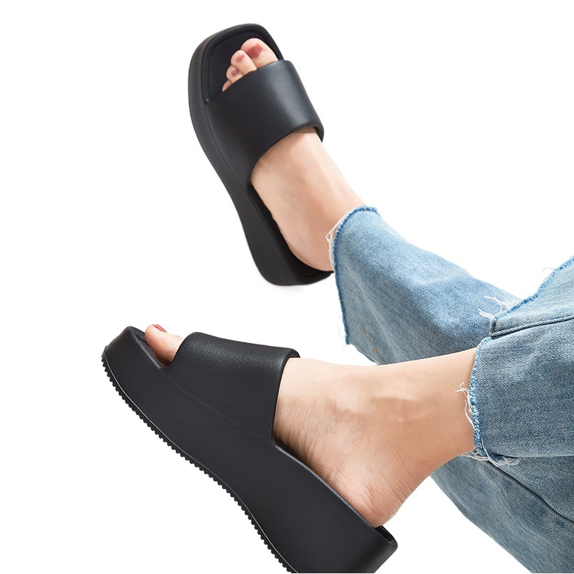 2025 New Cross-border Same Style EVA Feeling Slippers Women's 6CM Thick Bottom Home Casual Outfit Sandals and Slippers
