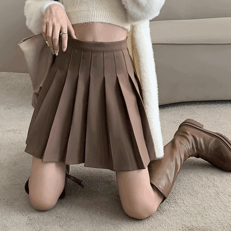 Picture of plus size brown Pleated Skirt Women's Autumn and Winter 2023 New High Waist Slimming Pleated Academy Style A- Line Skirt